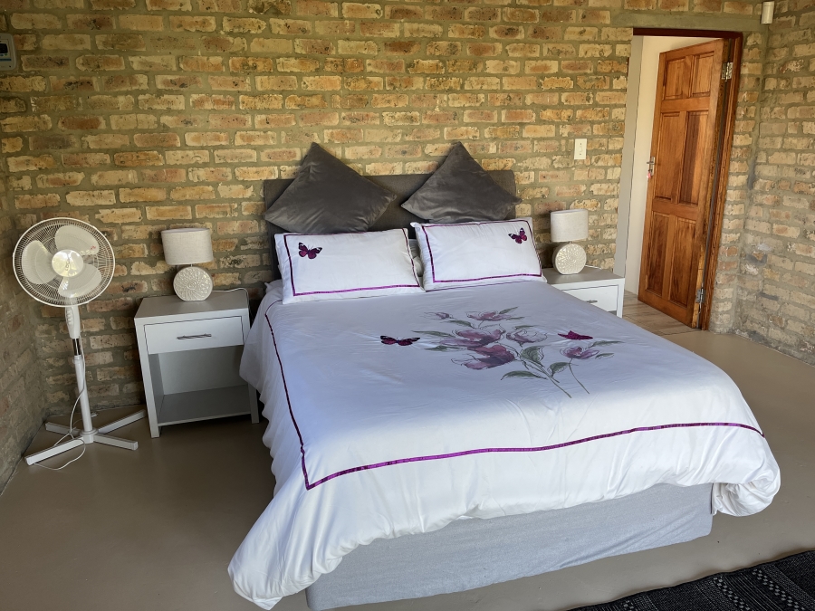 To Let 2 Bedroom Property for Rent in Pringle Bay Western Cape